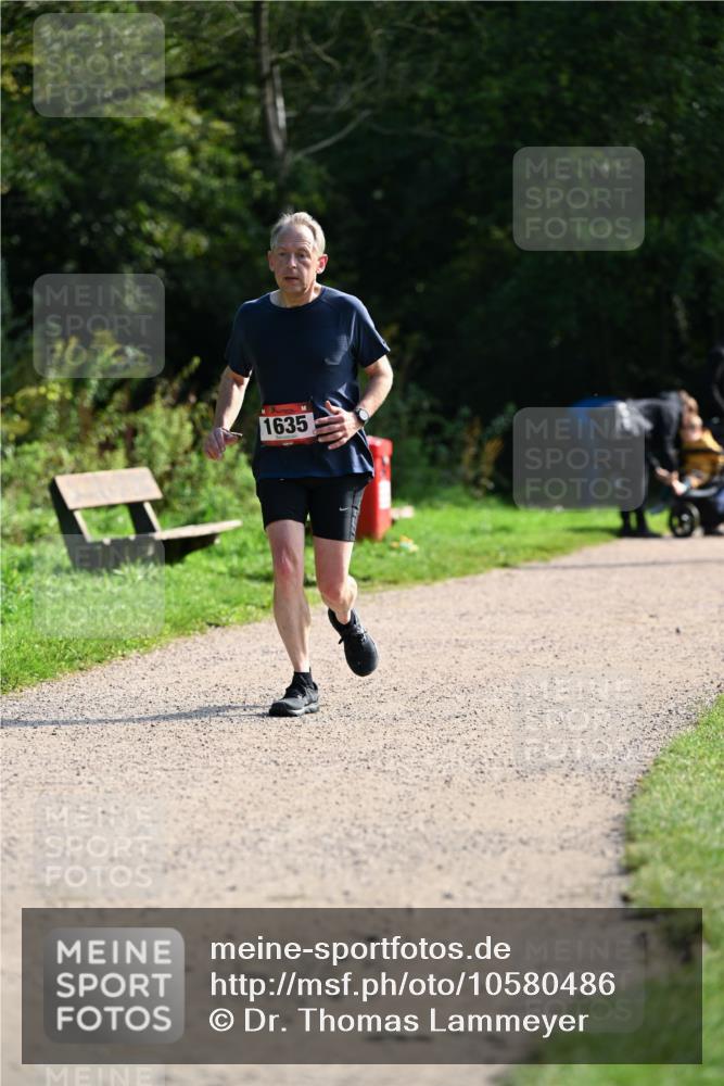 27.09.2026 - 35. Volkslauf durch das schöne Alstertal Dr. Thomas Lammeyer http://msf.ph/oto/10580486 27.09.2026 12:15:57 Laufen 1635 meine-sportfotos.de