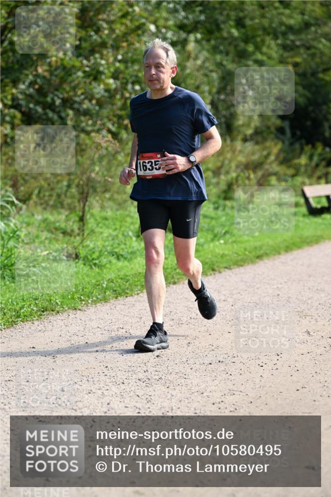 27.09.2026 - 35. Volkslauf durch das schöne Alstertal Dr. Thomas Lammeyer http://msf.ph/oto/10580495 27.09.2026 12:16:00 Laufen 1635 meine-sportfotos.de