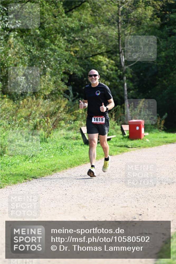 27.09.2026 - 35. Volkslauf durch das schöne Alstertal Dr. Thomas Lammeyer http://msf.ph/oto/10580502 27.09.2026 12:16:04 Laufen 1615 meine-sportfotos.de