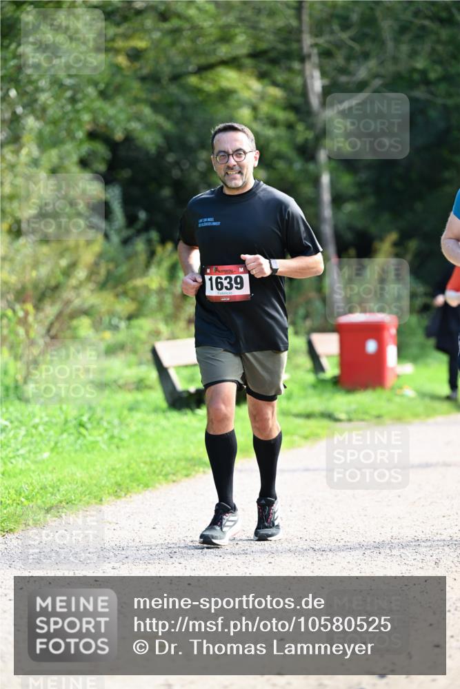 27.09.2026 - 35. Volkslauf durch das schöne Alstertal Dr. Thomas Lammeyer http://msf.ph/oto/10580525 27.09.2026 12:16:13 Laufen 1639 meine-sportfotos.de