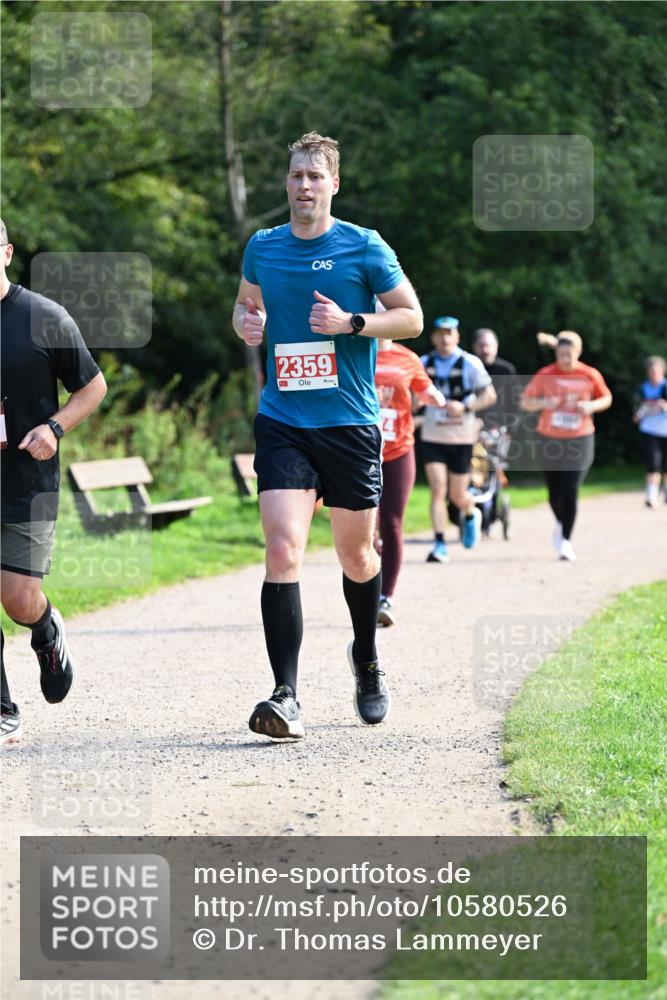 27.09.2026 - 35. Volkslauf durch das schöne Alstertal Dr. Thomas Lammeyer http://msf.ph/oto/10580526 27.09.2026 12:16:14 Laufen 2359 meine-sportfotos.de