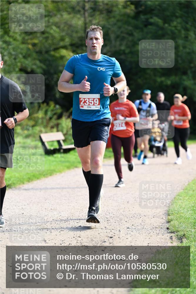 27.09.2026 - 35. Volkslauf durch das schöne Alstertal Dr. Thomas Lammeyer http://msf.ph/oto/10580530 27.09.2026 12:16:15 Laufen 2359 meine-sportfotos.de
