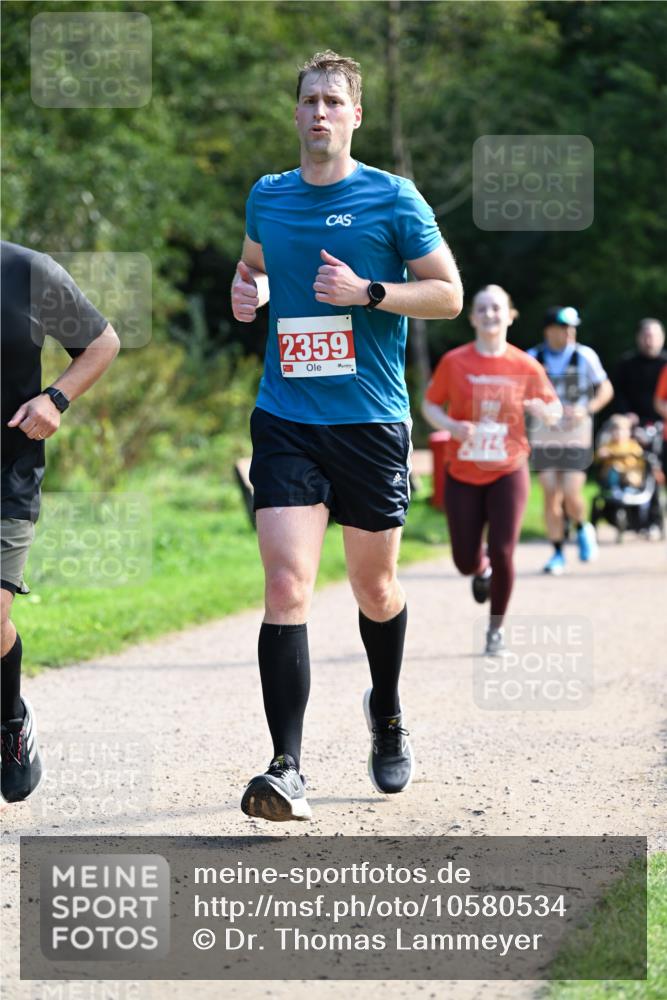 27.09.2026 - 35. Volkslauf durch das schöne Alstertal Dr. Thomas Lammeyer http://msf.ph/oto/10580534 27.09.2026 12:16:15 Laufen 2359 meine-sportfotos.de
