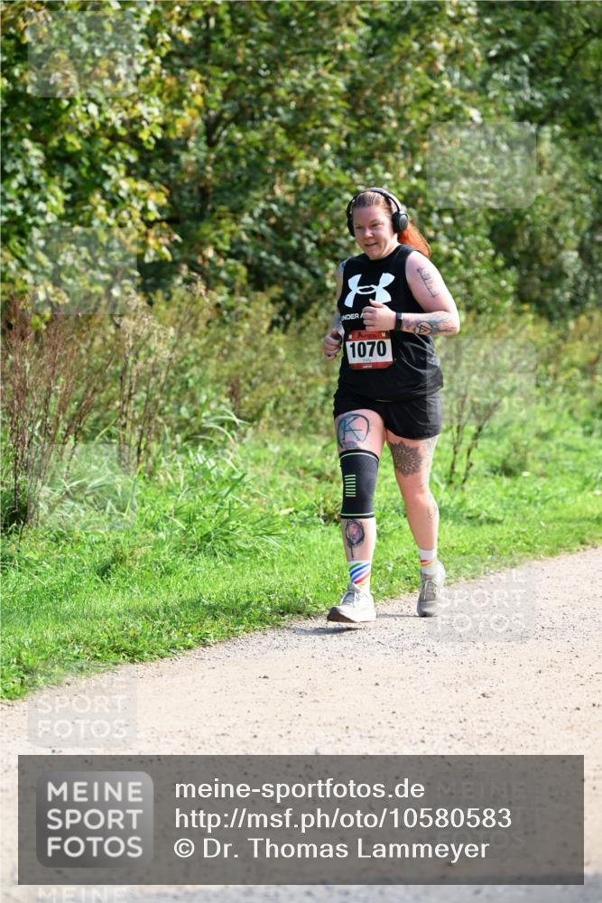 27.09.2026 - 35. Volkslauf durch das schöne Alstertal Dr. Thomas Lammeyer http://msf.ph/oto/10580583 27.09.2026 12:16:42 Laufen 1070 meine-sportfotos.de