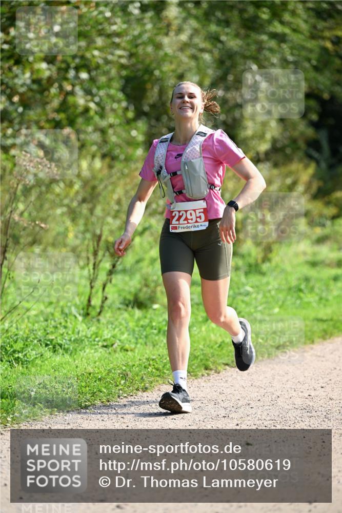 27.09.2026 - 35. Volkslauf durch das schöne Alstertal Dr. Thomas Lammeyer http://msf.ph/oto/10580619 27.09.2026 12:17:07 Laufen 2295 meine-sportfotos.de