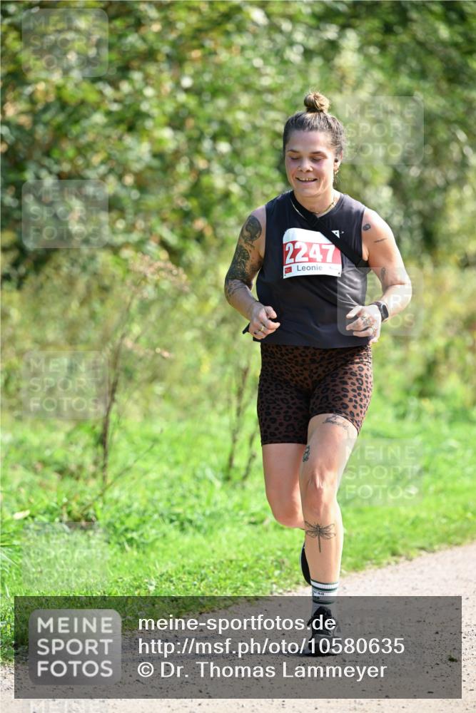 27.09.2026 - 35. Volkslauf durch das schöne Alstertal Dr. Thomas Lammeyer http://msf.ph/oto/10580635 27.09.2026 12:17:10 Laufen 2247 meine-sportfotos.de