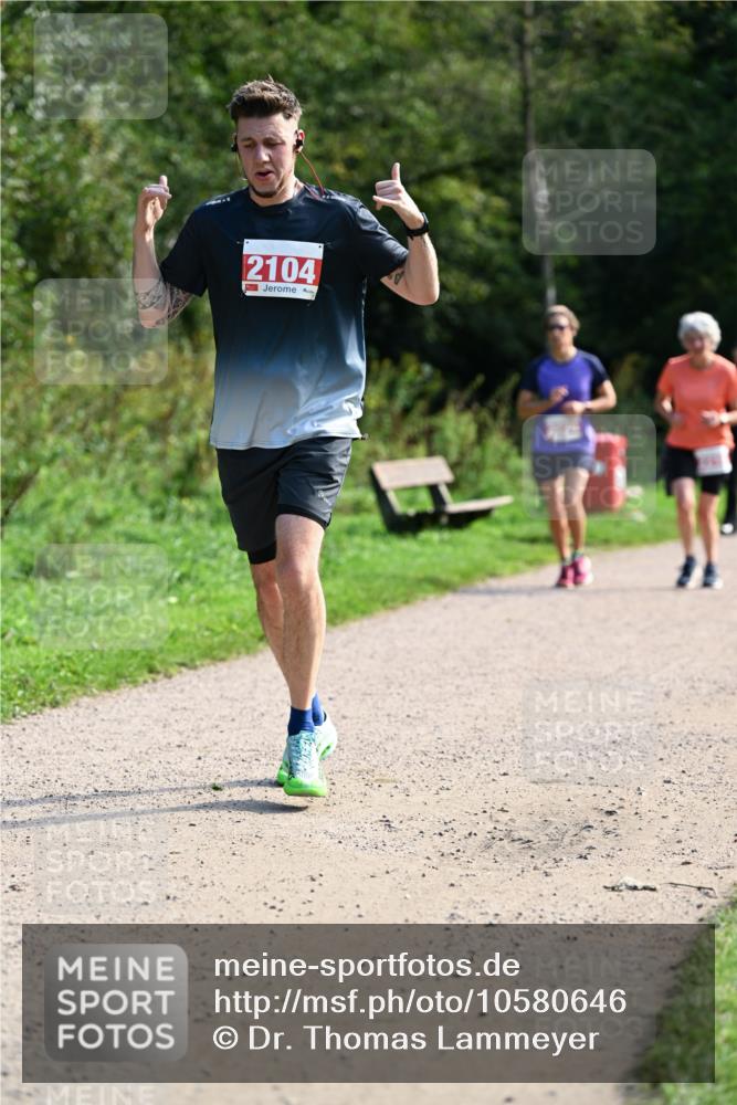 27.09.2026 - 35. Volkslauf durch das schöne Alstertal Dr. Thomas Lammeyer http://msf.ph/oto/10580646 27.09.2026 12:17:32 Laufen 2104 meine-sportfotos.de