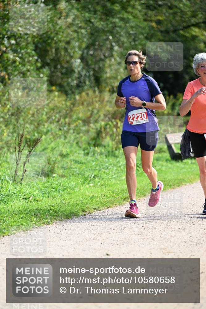 27.09.2026 - 35. Volkslauf durch das schöne Alstertal Dr. Thomas Lammeyer http://msf.ph/oto/10580658 27.09.2026 12:17:35 Laufen 2220 meine-sportfotos.de