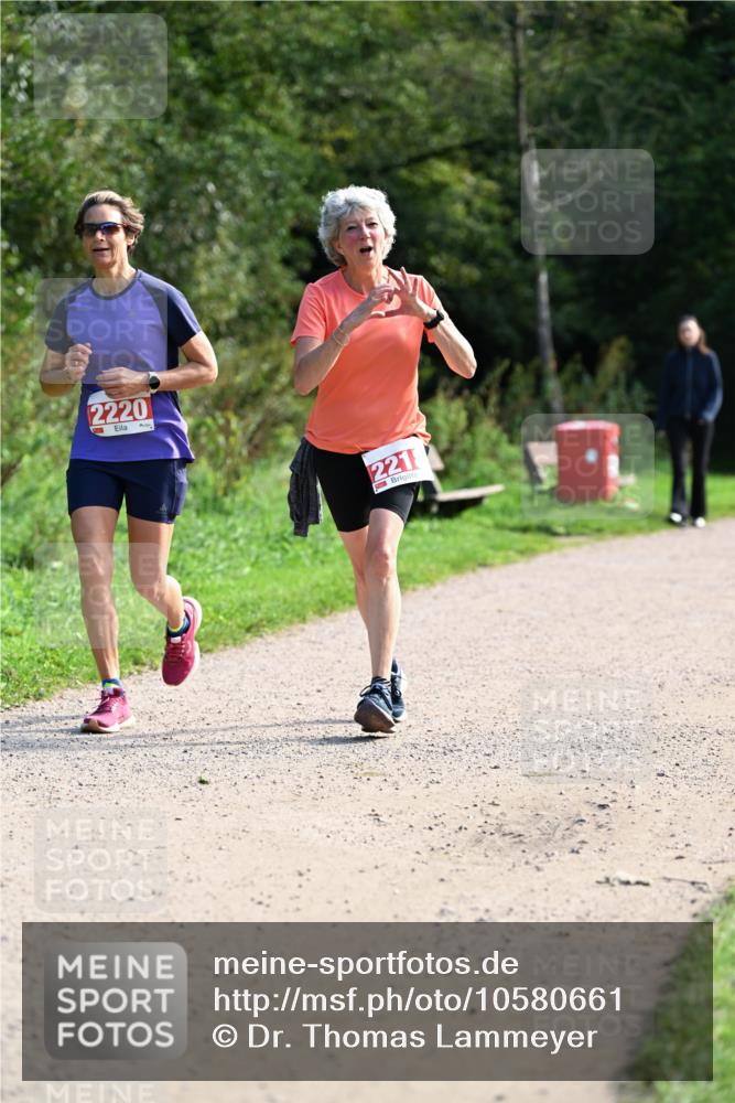 27.09.2026 - 35. Volkslauf durch das schöne Alstertal Dr. Thomas Lammeyer http://msf.ph/oto/10580661 27.09.2026 12:17:35 Laufen 2220, 2218 meine-sportfotos.de