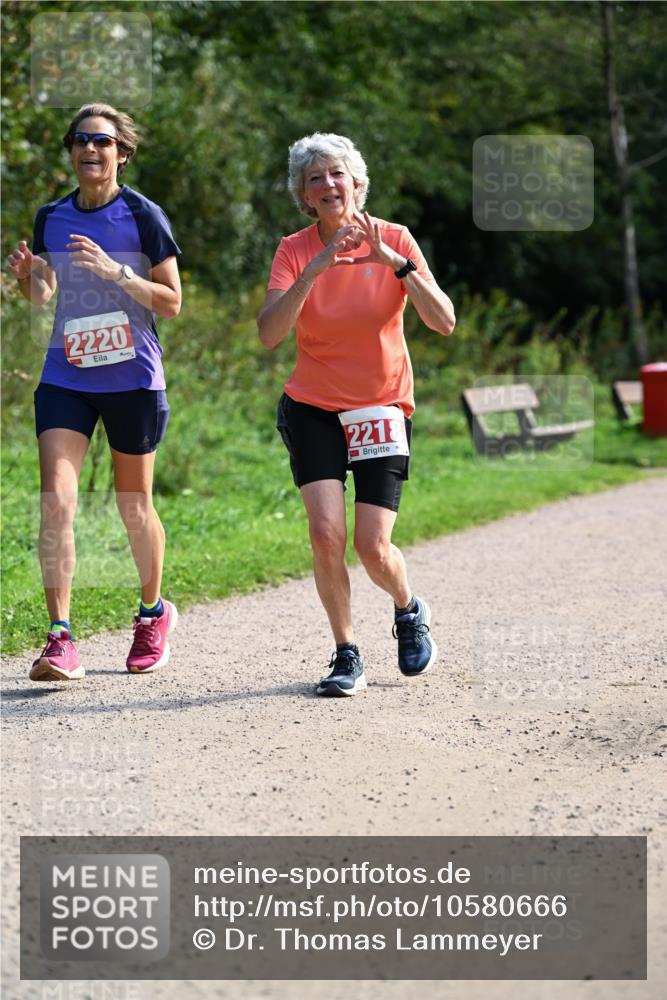 27.09.2026 - 35. Volkslauf durch das schöne Alstertal Dr. Thomas Lammeyer http://msf.ph/oto/10580666 27.09.2026 12:17:36 Laufen 2220, 2218 meine-sportfotos.de