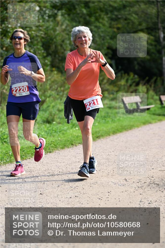27.09.2026 - 35. Volkslauf durch das schöne Alstertal Dr. Thomas Lammeyer http://msf.ph/oto/10580668 27.09.2026 12:17:36 Laufen 2220, 221 meine-sportfotos.de