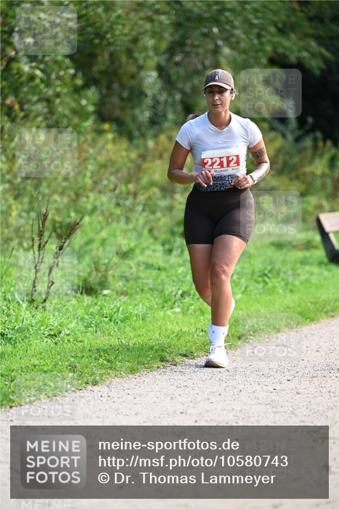 27.09.2026 - 35. Volkslauf durch das schöne Alstertal Dr. Thomas Lammeyer http://msf.ph/oto/10580743 27.09.2026 12:18:26 Laufen 2212 meine-sportfotos.de