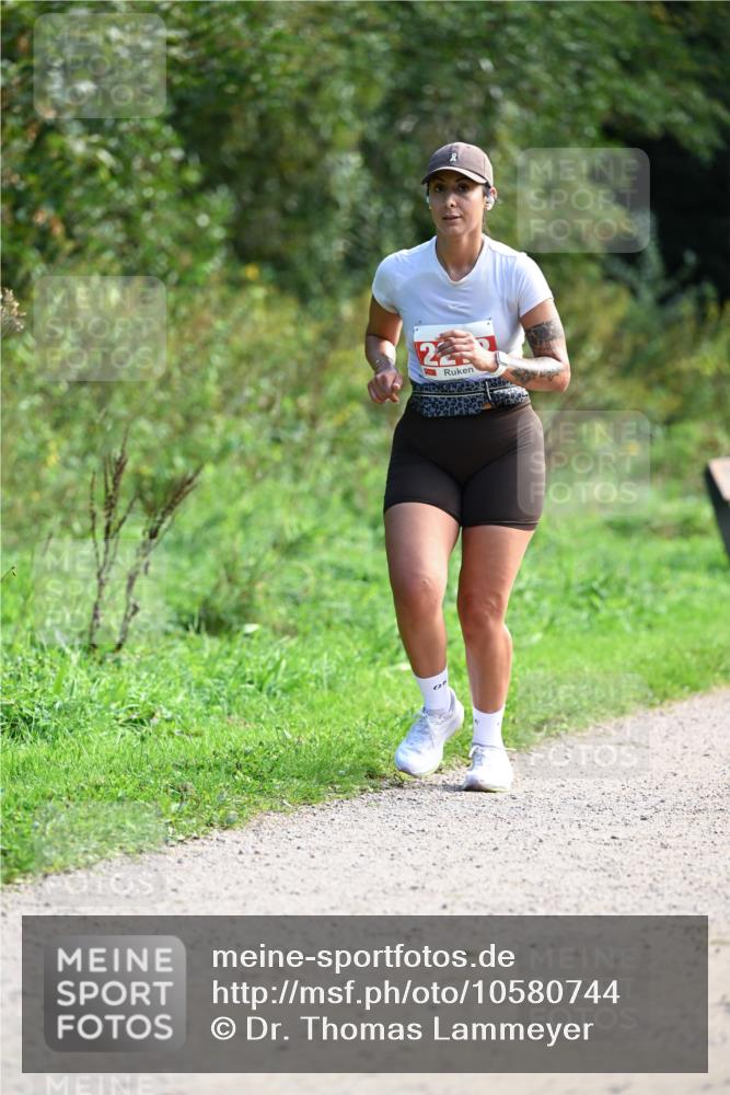 27.09.2026 - 35. Volkslauf durch das schöne Alstertal Dr. Thomas Lammeyer http://msf.ph/oto/10580744 27.09.2026 12:18:27 Laufen  meine-sportfotos.de