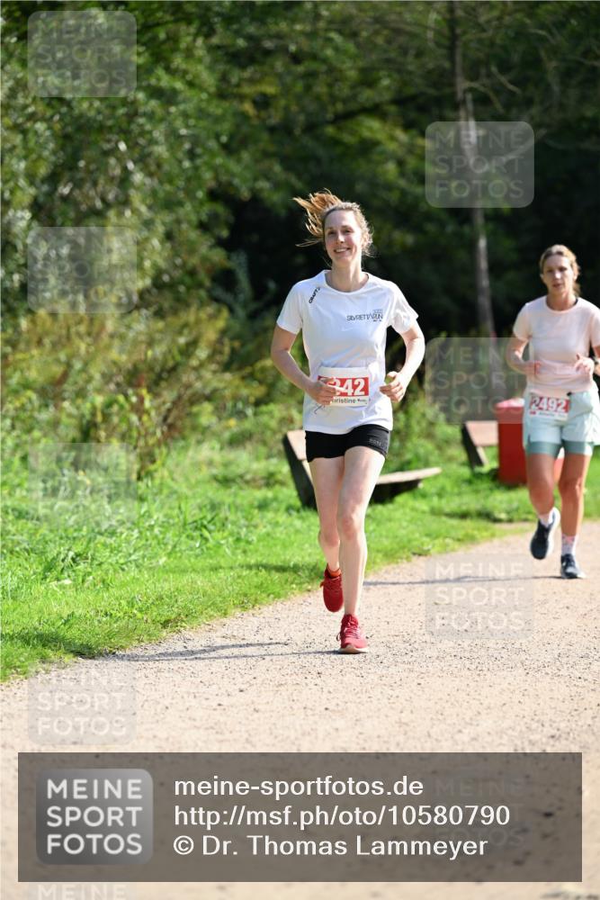 27.09.2026 - 35. Volkslauf durch das schöne Alstertal Dr. Thomas Lammeyer http://msf.ph/oto/10580790 27.09.2026 12:19:27 Laufen 42, 2492 meine-sportfotos.de