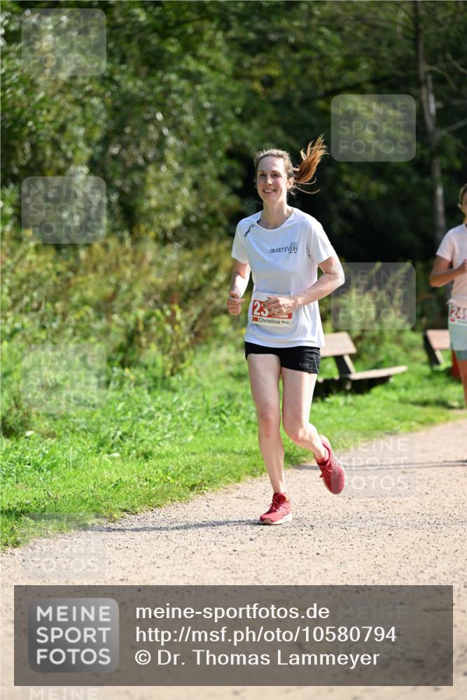 27.09.2026 - 35. Volkslauf durch das schöne Alstertal Dr. Thomas Lammeyer http://msf.ph/oto/10580794 27.09.2026 12:19:27 Laufen 25, 24 meine-sportfotos.de