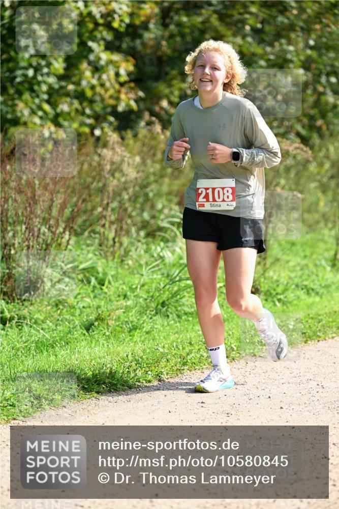 27.09.2026 - 35. Volkslauf durch das schöne Alstertal Dr. Thomas Lammeyer http://msf.ph/oto/10580845 27.09.2026 12:20:09 Laufen 2108 meine-sportfotos.de