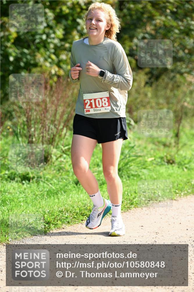27.09.2026 - 35. Volkslauf durch das schöne Alstertal Dr. Thomas Lammeyer http://msf.ph/oto/10580848 27.09.2026 12:20:10 Laufen 2108 meine-sportfotos.de