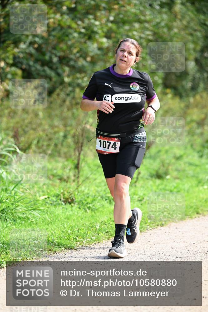 27.09.2026 - 35. Volkslauf durch das schöne Alstertal Dr. Thomas Lammeyer http://msf.ph/oto/10580880 27.09.2026 12:20:42 Laufen 1074 meine-sportfotos.de