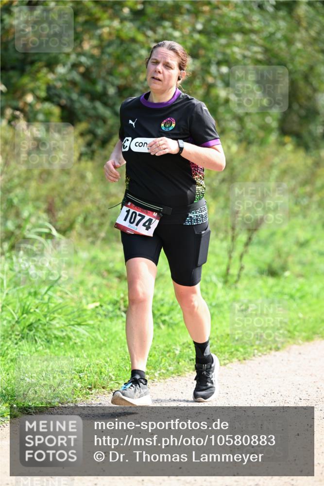 27.09.2026 - 35. Volkslauf durch das schöne Alstertal Dr. Thomas Lammeyer http://msf.ph/oto/10580883 27.09.2026 12:20:43 Laufen 1074 meine-sportfotos.de