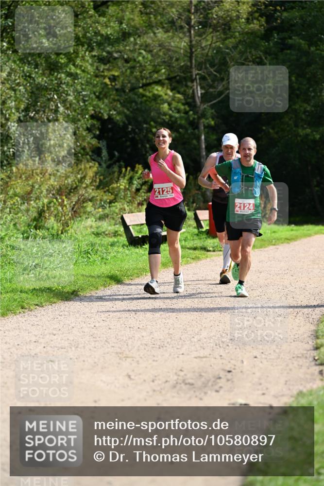 27.09.2026 - 35. Volkslauf durch das schöne Alstertal Dr. Thomas Lammeyer http://msf.ph/oto/10580897 27.09.2026 12:21:22 Laufen 2125, 2124 meine-sportfotos.de