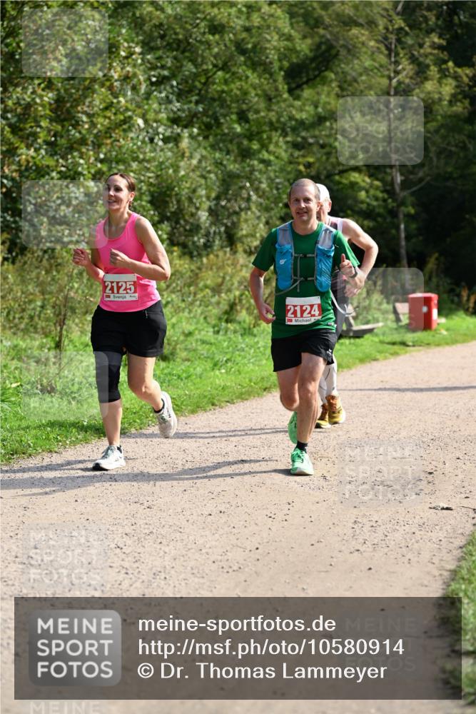 27.09.2026 - 35. Volkslauf durch das schöne Alstertal Dr. Thomas Lammeyer http://msf.ph/oto/10580914 27.09.2026 12:21:24 Laufen 2125, 2124 meine-sportfotos.de