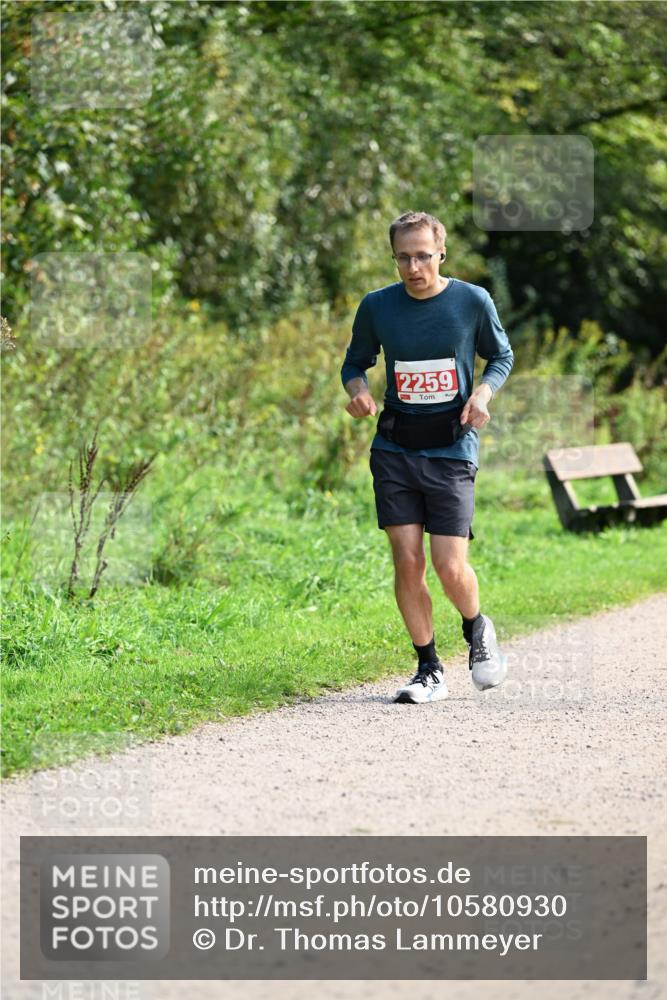 27.09.2026 - 35. Volkslauf durch das schöne Alstertal Dr. Thomas Lammeyer http://msf.ph/oto/10580930 27.09.2026 12:21:32 Laufen 2259 meine-sportfotos.de