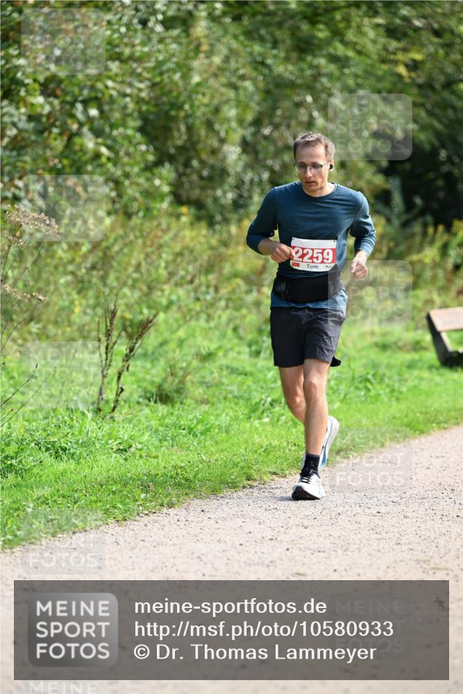 27.09.2026 - 35. Volkslauf durch das schöne Alstertal Dr. Thomas Lammeyer http://msf.ph/oto/10580933 27.09.2026 12:21:32 Laufen 2259 meine-sportfotos.de