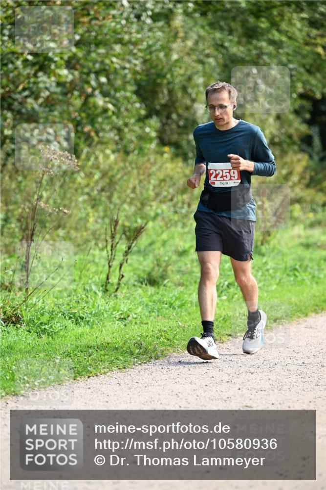 27.09.2026 - 35. Volkslauf durch das schöne Alstertal Dr. Thomas Lammeyer http://msf.ph/oto/10580936 27.09.2026 12:21:32 Laufen 2259 meine-sportfotos.de