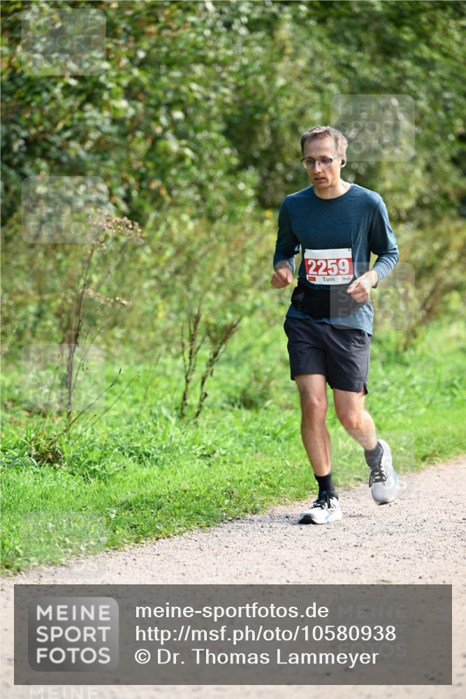 27.09.2026 - 35. Volkslauf durch das schöne Alstertal Dr. Thomas Lammeyer http://msf.ph/oto/10580938 27.09.2026 12:21:33 Laufen 2259 meine-sportfotos.de