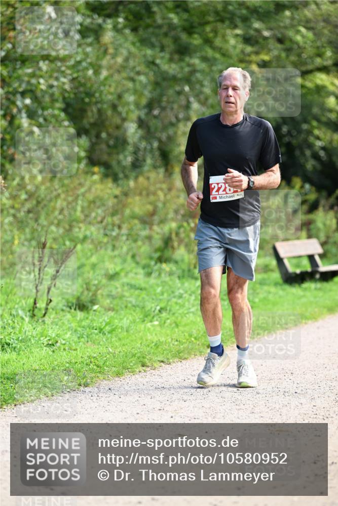 27.09.2026 - 35. Volkslauf durch das schöne Alstertal Dr. Thomas Lammeyer http://msf.ph/oto/10580952 27.09.2026 12:21:38 Laufen 228 meine-sportfotos.de