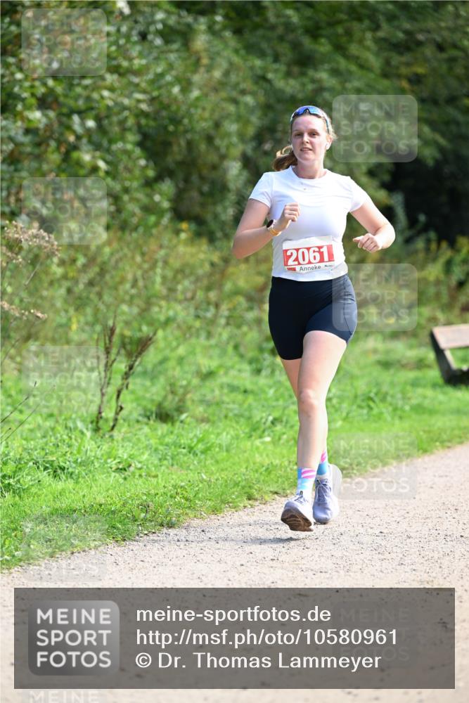 27.09.2026 - 35. Volkslauf durch das schöne Alstertal Dr. Thomas Lammeyer http://msf.ph/oto/10580961 27.09.2026 12:21:43 Laufen 2061 meine-sportfotos.de