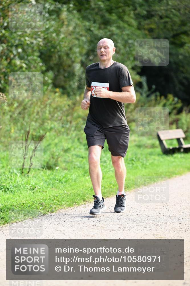 27.09.2026 - 35. Volkslauf durch das schöne Alstertal Dr. Thomas Lammeyer http://msf.ph/oto/10580971 27.09.2026 12:21:46 Laufen  meine-sportfotos.de
