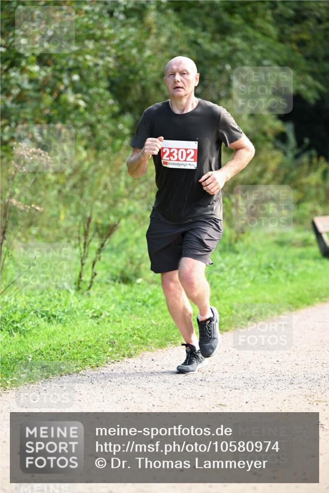 27.09.2026 - 35. Volkslauf durch das schöne Alstertal Dr. Thomas Lammeyer http://msf.ph/oto/10580974 27.09.2026 12:21:46 Laufen 2302 meine-sportfotos.de