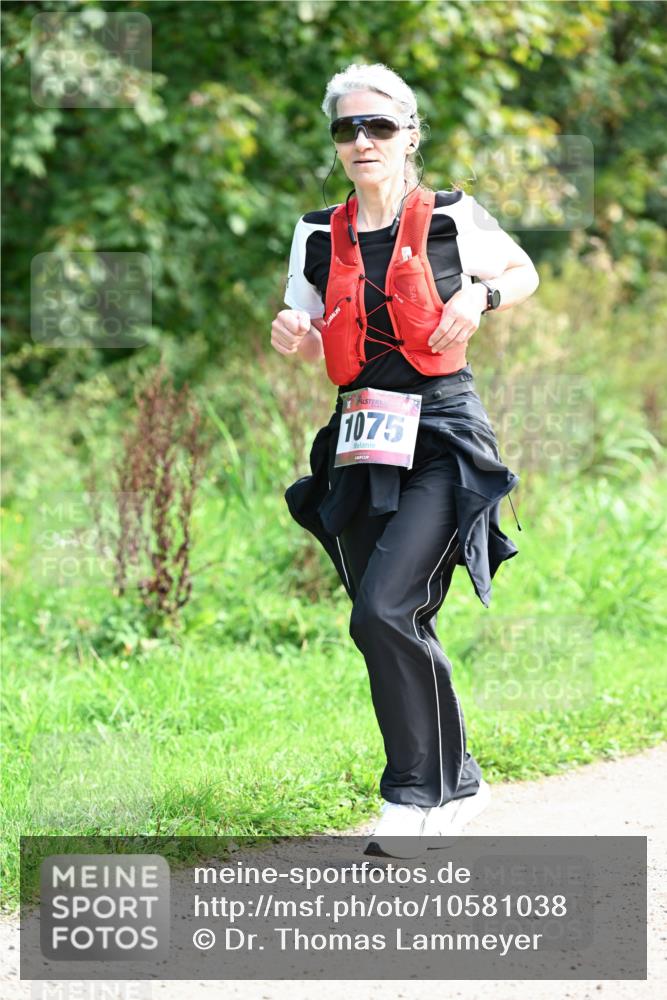 27.09.2026 - 35. Volkslauf durch das schöne Alstertal Dr. Thomas Lammeyer http://msf.ph/oto/10581038 27.09.2026 12:22:14 Laufen 1075 meine-sportfotos.de