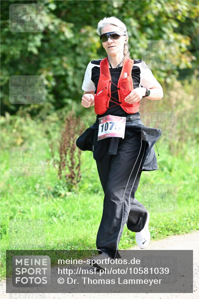 27.09.2026 - 35. Volkslauf durch das schöne Alstertal Dr. Thomas Lammeyer http://msf.ph/oto/10581039 27.09.2026 12:22:14 Laufen 107 meine-sportfotos.de