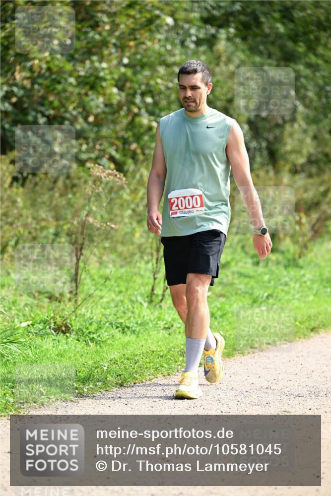 27.09.2026 - 35. Volkslauf durch das schöne Alstertal Dr. Thomas Lammeyer http://msf.ph/oto/10581045 27.09.2026 12:22:30 Laufen 2000 meine-sportfotos.de