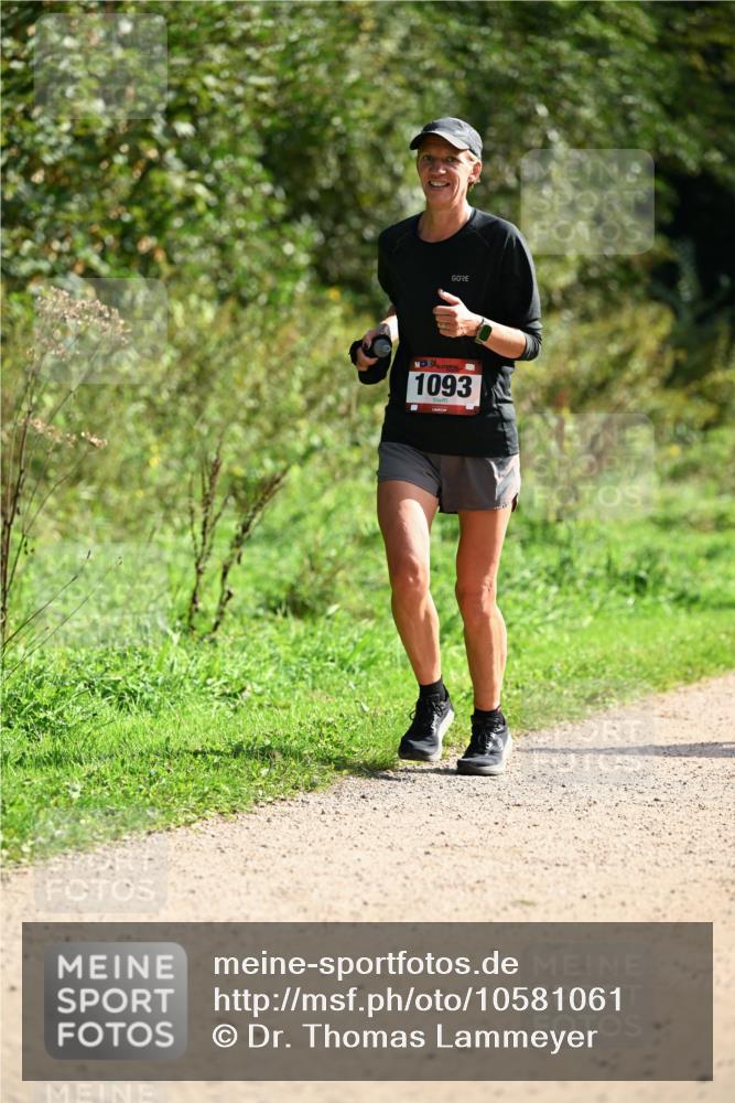 27.09.2026 - 35. Volkslauf durch das schöne Alstertal Dr. Thomas Lammeyer http://msf.ph/oto/10581061 27.09.2026 12:22:51 Laufen 1093 meine-sportfotos.de