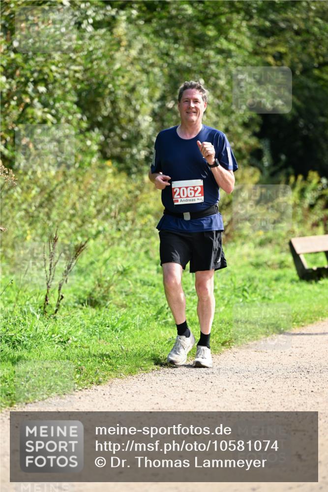 27.09.2026 - 35. Volkslauf durch das schöne Alstertal Dr. Thomas Lammeyer http://msf.ph/oto/10581074 27.09.2026 12:22:54 Laufen 2062 meine-sportfotos.de