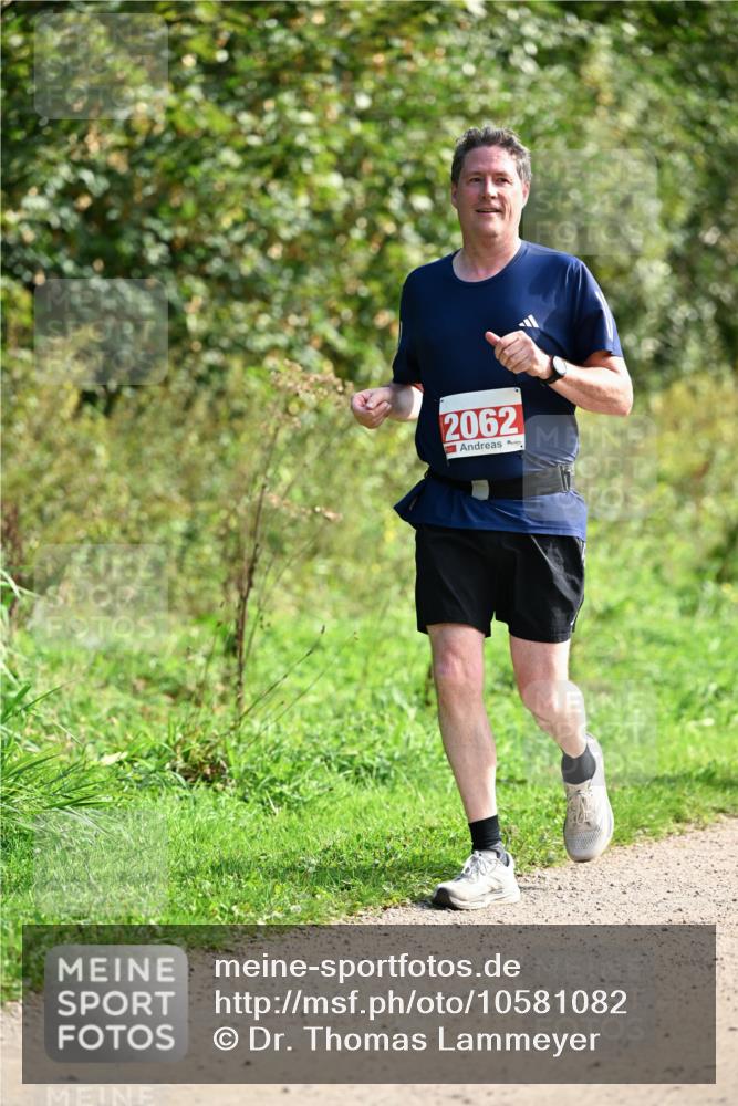 27.09.2026 - 35. Volkslauf durch das schöne Alstertal Dr. Thomas Lammeyer http://msf.ph/oto/10581082 27.09.2026 12:22:55 Laufen 2062 meine-sportfotos.de