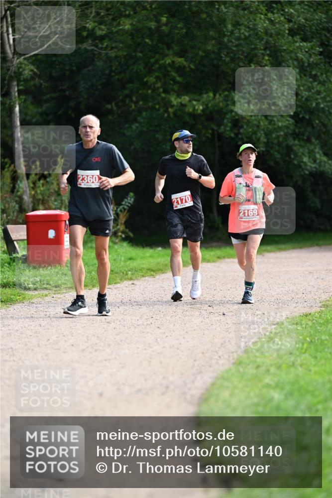 27.09.2026 - 35. Volkslauf durch das schöne Alstertal Dr. Thomas Lammeyer http://msf.ph/oto/10581140 27.09.2026 12:23:45 Laufen 2360, 2170, 2169 meine-sportfotos.de
