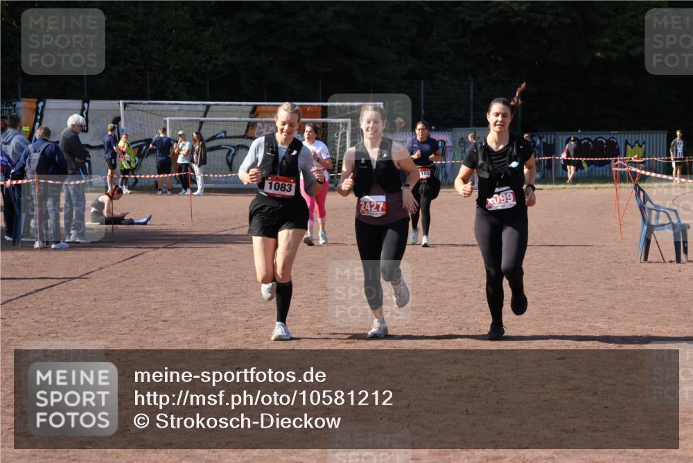 27.09.2026 - 35. Volkslauf durch das schöne Alstertal Strokosch-Dieckow http://msf.ph/oto/10581212 27.09.2026 13:00:01 Ziel 1083, 2099, 2427 meine-sportfotos.de