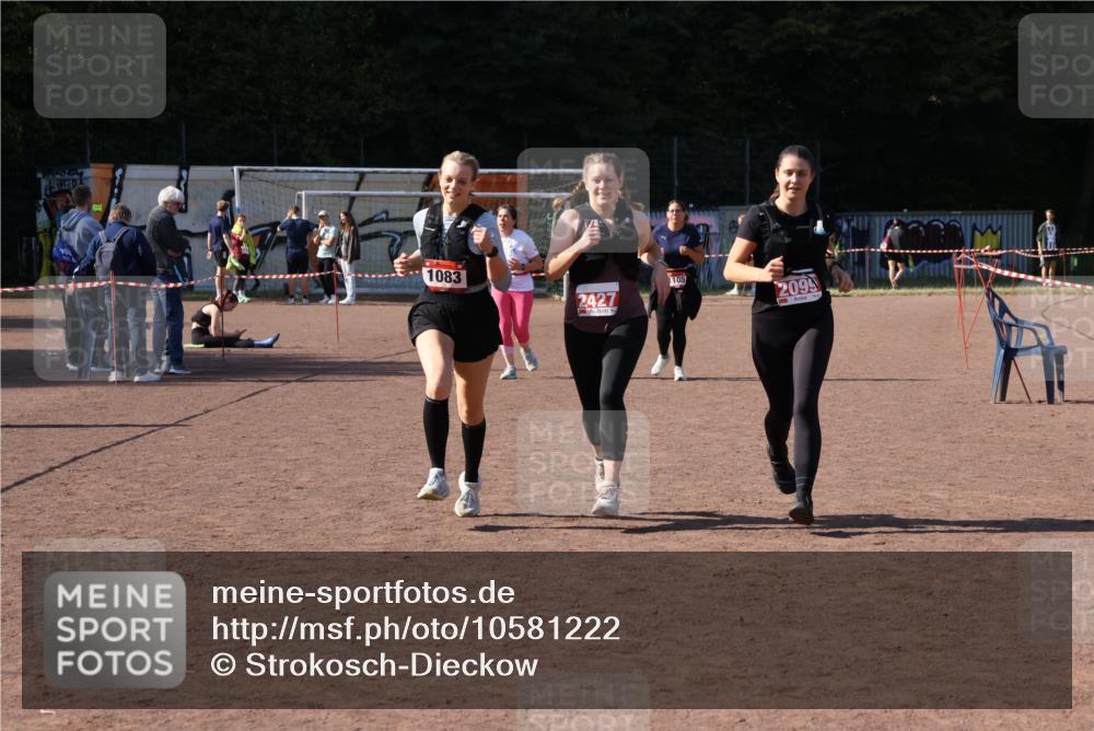 27.09.2026 - 35. Volkslauf durch das schöne Alstertal Strokosch-Dieckow http://msf.ph/oto/10581222 27.09.2026 13:00:01 Ziel 1083, 2099, 2427 meine-sportfotos.de