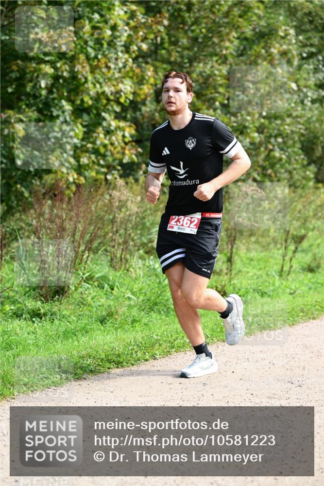 27.09.2026 - 35. Volkslauf durch das schöne Alstertal Dr. Thomas Lammeyer http://msf.ph/oto/10581223 27.09.2026 12:24:34 Laufen 2362, 22 meine-sportfotos.de