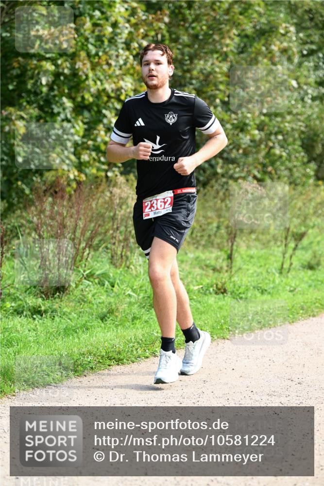 27.09.2026 - 35. Volkslauf durch das schöne Alstertal Dr. Thomas Lammeyer http://msf.ph/oto/10581224 27.09.2026 12:24:34 Laufen 2362, 22 meine-sportfotos.de