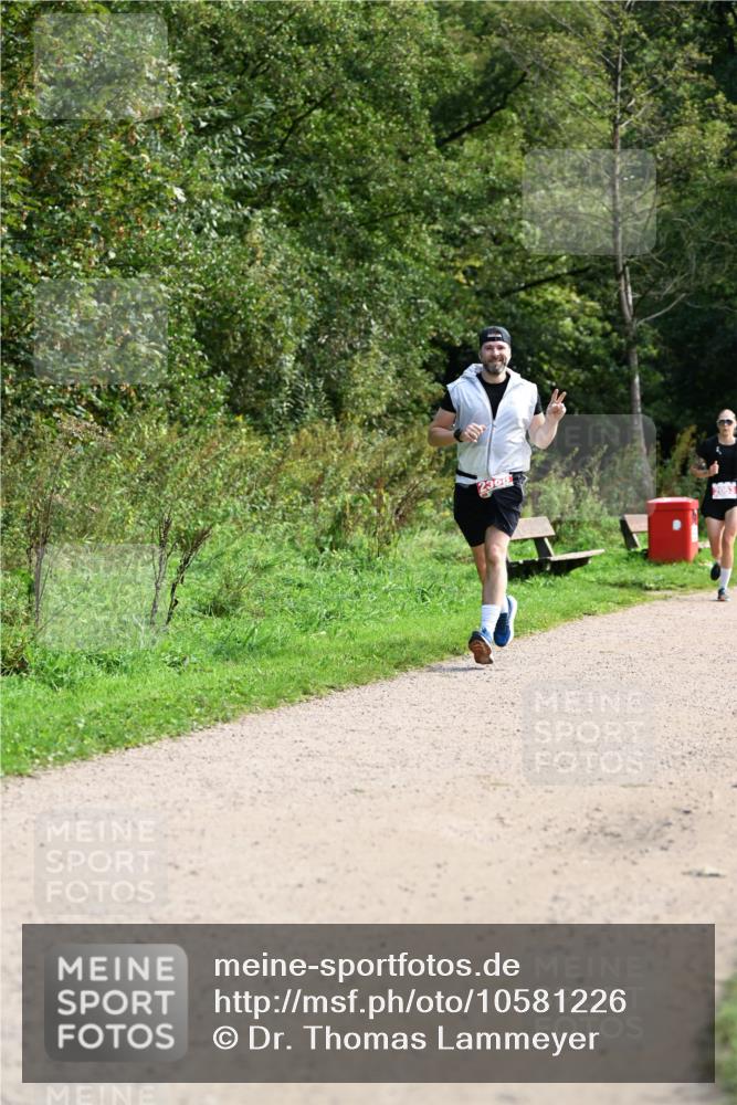 27.09.2026 - 35. Volkslauf durch das schöne Alstertal Dr. Thomas Lammeyer http://msf.ph/oto/10581226 27.09.2026 12:24:36 Laufen 2053 meine-sportfotos.de
