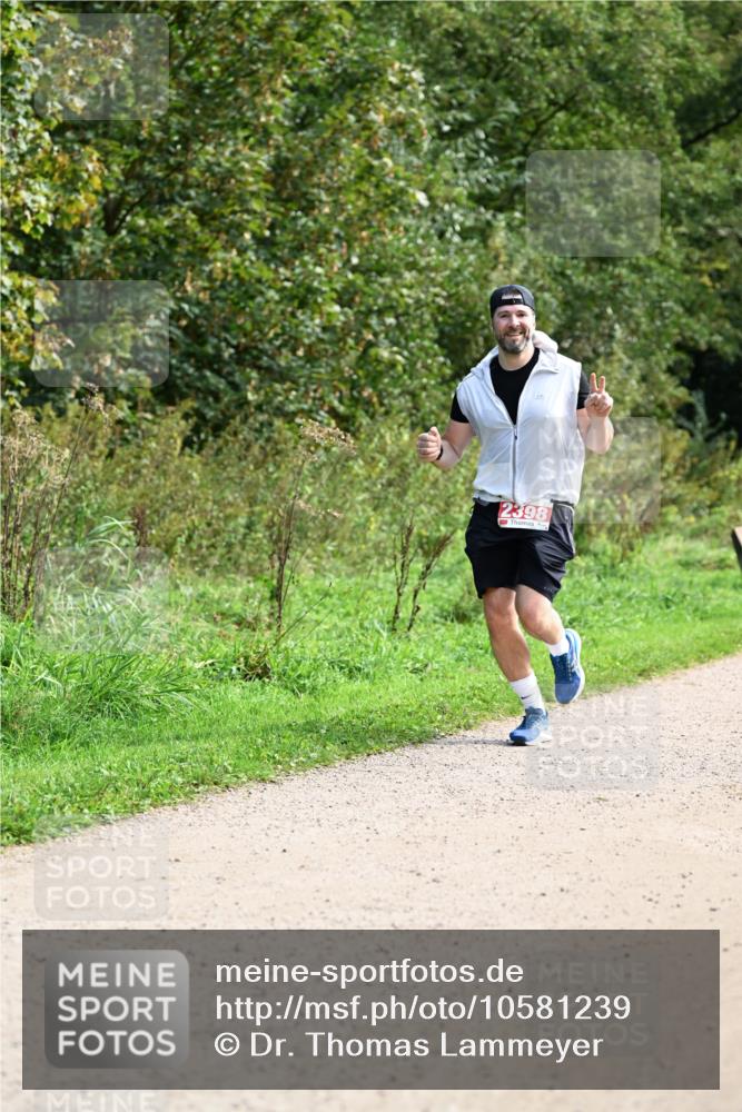 27.09.2026 - 35. Volkslauf durch das schöne Alstertal Dr. Thomas Lammeyer http://msf.ph/oto/10581239 27.09.2026 12:24:38 Laufen 2398 meine-sportfotos.de
