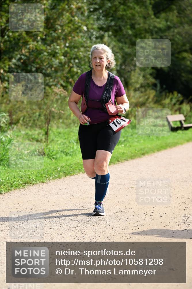 27.09.2026 - 35. Volkslauf durch das schöne Alstertal Dr. Thomas Lammeyer http://msf.ph/oto/10581298 27.09.2026 12:24:50 Laufen 10 meine-sportfotos.de