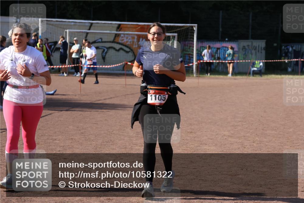 27.09.2026 - 35. Volkslauf durch das schöne Alstertal Strokosch-Dieckow http://msf.ph/oto/10581322 27.09.2026 13:00:09 Ziel 1105, 1155 meine-sportfotos.de