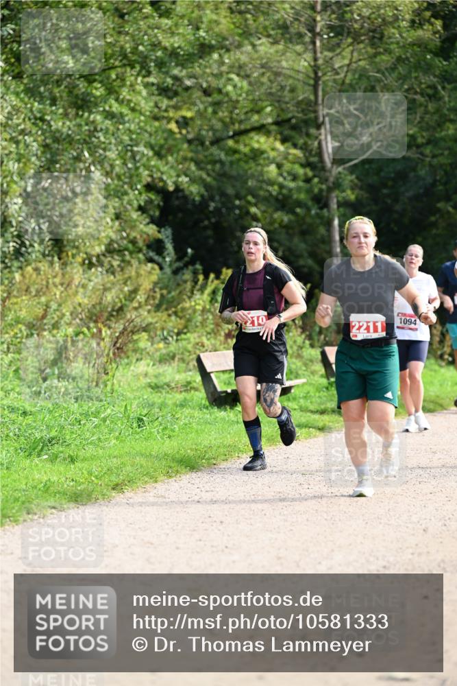 27.09.2026 - 35. Volkslauf durch das schöne Alstertal Dr. Thomas Lammeyer http://msf.ph/oto/10581333 27.09.2026 12:25:09 Laufen 210, 2211, 3, 1094 meine-sportfotos.de