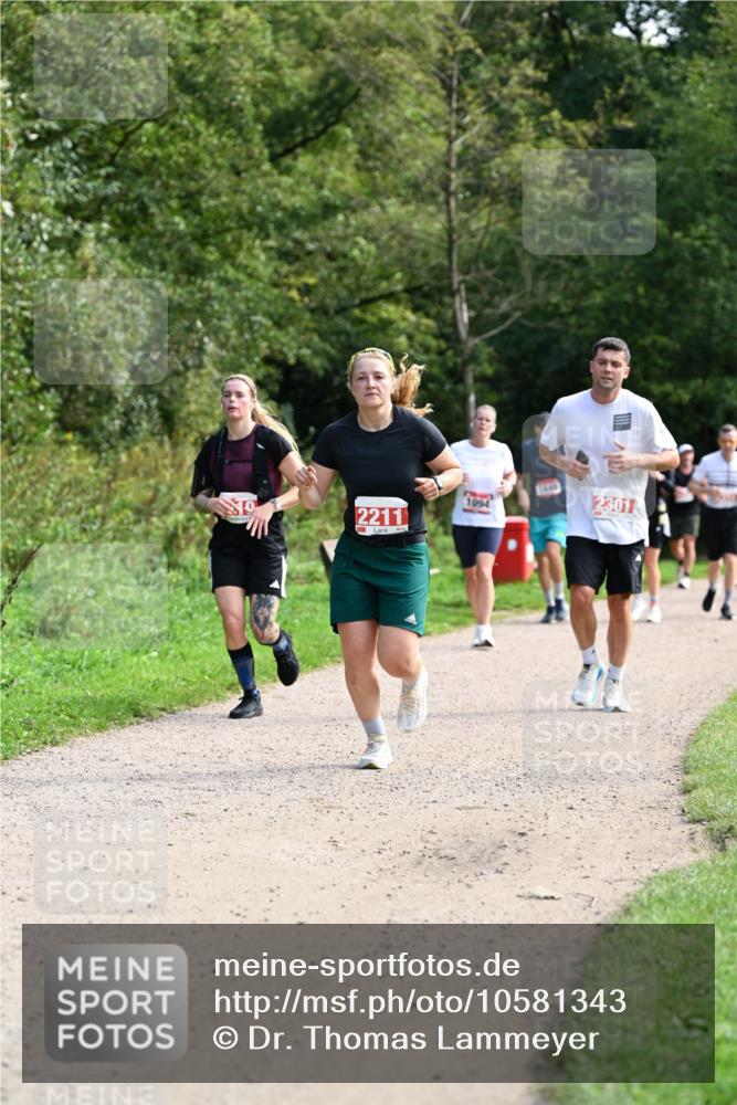 27.09.2026 - 35. Volkslauf durch das schöne Alstertal Dr. Thomas Lammeyer http://msf.ph/oto/10581343 27.09.2026 12:25:11 Laufen 2211, 1094, 1645, 2301 meine-sportfotos.de